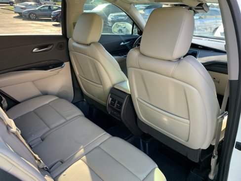 Used 2019 Cadillac XT4 Premium Luxury image 17