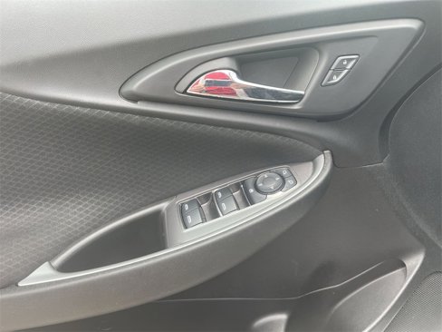 Used 2023 Chevrolet Malibu LT image 13