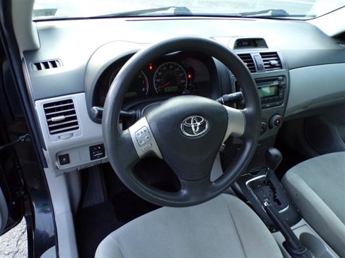Used 2012 Toyota Corolla LE image 17