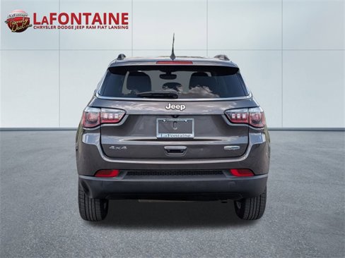 Used 2019 Jeep Compass Latitude w/ Popular Equipment Group image 4