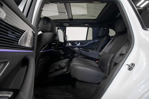 Used 2024 Mercedes-Benz Maybach GLS 600 image 45