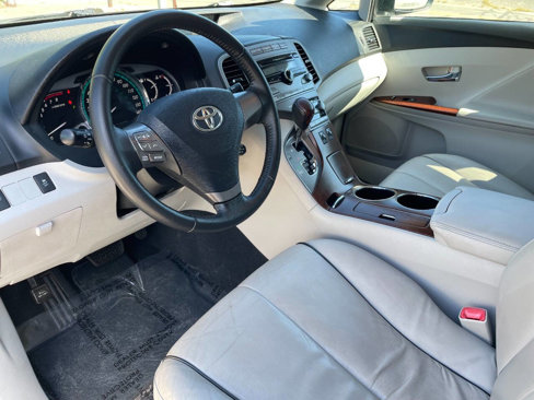 Used 2009 Toyota Venza AWD image 9
