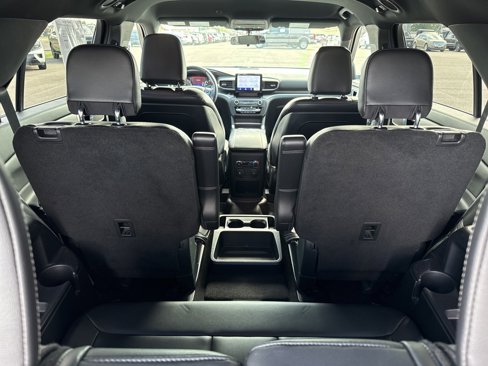 Used 2020 Ford Explorer XLT w/ Equipment Group 202A image 34