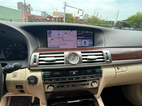 Used 2014 Lexus LS 460 image 23