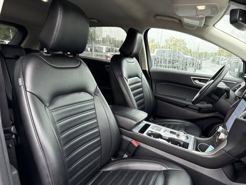 Used 2021 Ford Edge SEL image 18