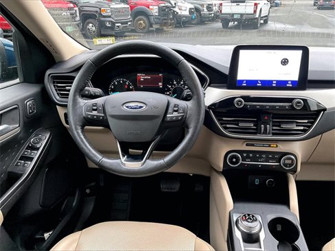 Used 2020 Ford Escape SEL image 5