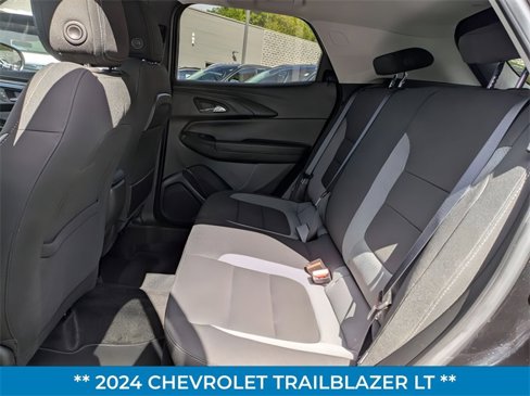 Used 2024 Chevrolet TrailBlazer LT image 24