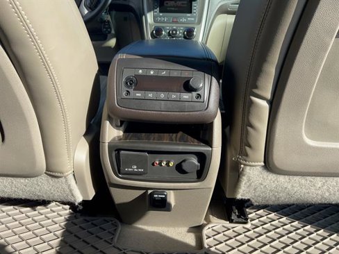 Used 2016 GMC Acadia Denali image 20