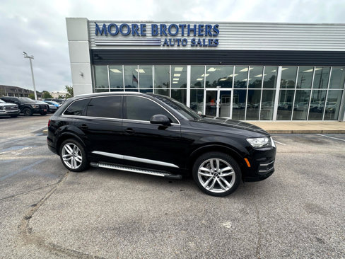 Used 2017 Audi Q7 3.0T Prestige image 1