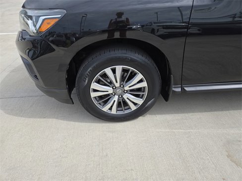 Certified 2020 Nissan Pathfinder SV image 31