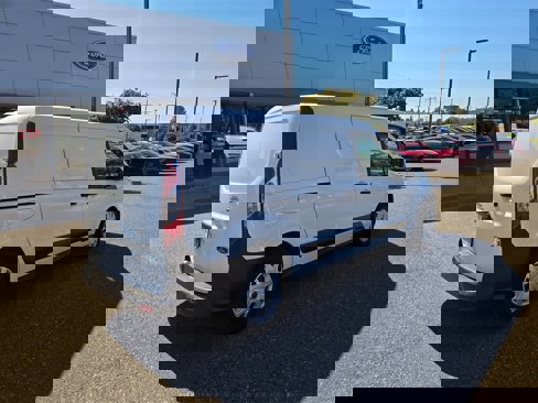 Used 2021 Ford Transit Connect XL image 5