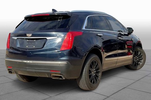 Used 2017 Cadillac XT5 Luxury w/ Driver Awareness Package image 13