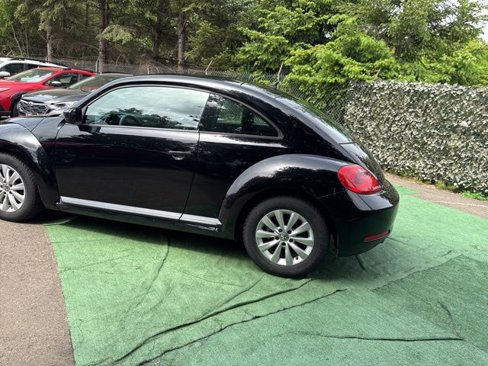 Used 2013 Volkswagen Beetle 2.5 image 4