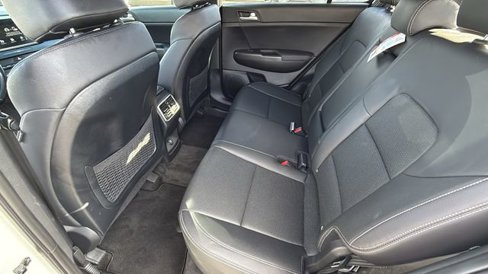 Used 2020 Kia Sportage S image 24