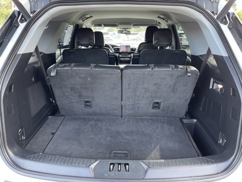 Used 2023 Ford Explorer Limited w/ Equipment Group 301A image 24