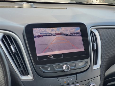 Used 2023 Chevrolet Malibu LT image 20