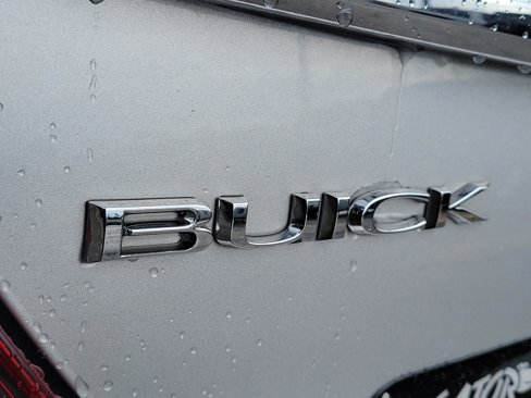 Used 2017 Buick Regal Sport Touring image 8
