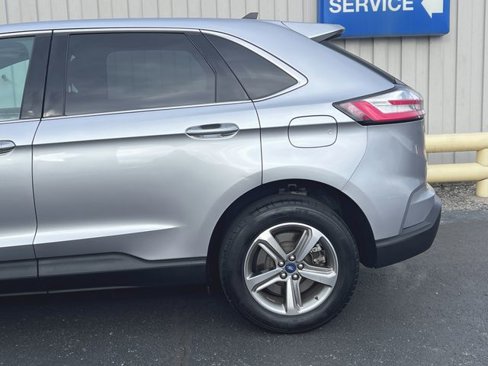 Used 2021 Ford Edge SEL w/ Convenience Package image 16