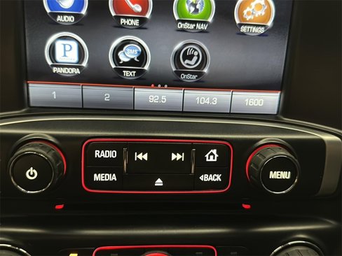 Used 2015 GMC Sierra 1500 SLE w/ Carbon-22 Edition image 10