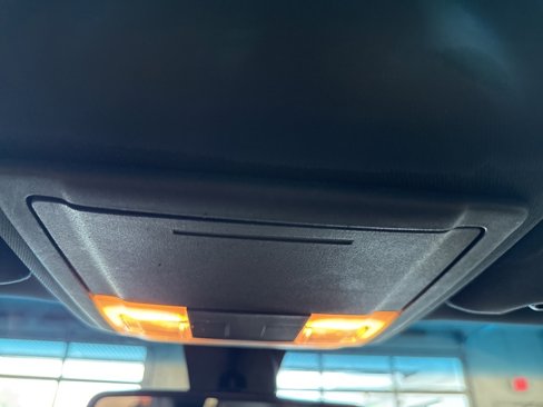 Used 2015 Ford Taurus Limited image 34