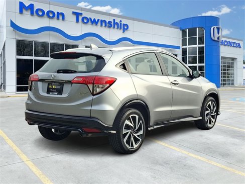 Used 2019 Honda HR-V Sport image 6