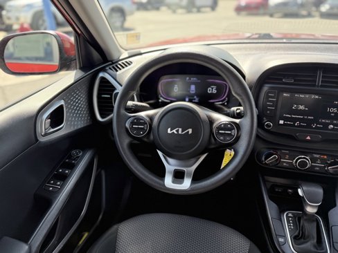 Used 2024 Kia Soul LX w/ Option Group 015 image 19