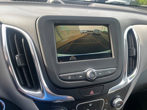 Used 2019 Chevrolet Equinox LS image 30