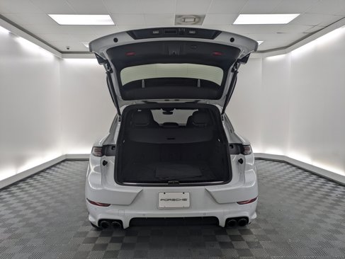 Certified 2024 Porsche Cayenne image 22