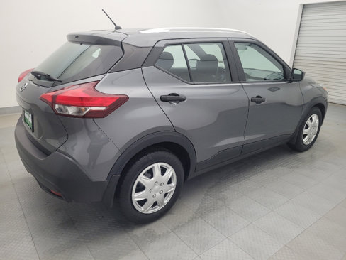 Used 2019 Nissan Kicks S image 10