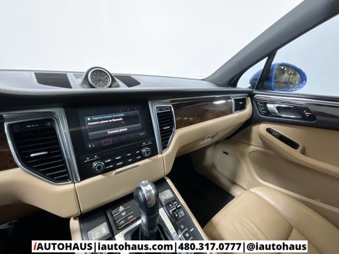 Used 2018 Porsche Macan image 28