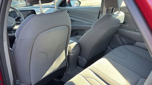 Used 2023 Hyundai Elantra SEL w/ Convenience Package image 31