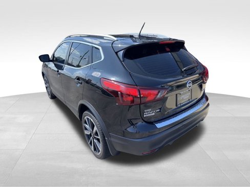 Used 2018 Nissan Rogue Sport SL image 5