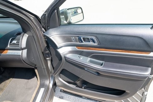 Used 2016 Ford Explorer Limited image 45