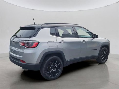 Used 2022 Jeep Compass Altitude w/ Convenience Group image 7