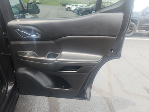 Used 2017 GMC Acadia SLT image 12