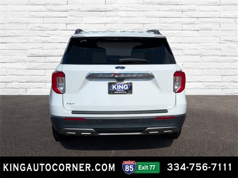 Used 2021 Ford Explorer XLT w/ Equipment Group 202A image 6