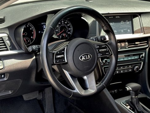 Used 2020 Kia Optima S image 8
