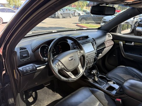 Used 2014 Kia Sorento SX image 13