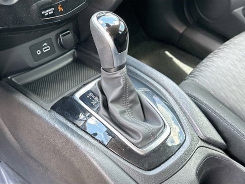 Certified 2020 Nissan Rogue S image 16