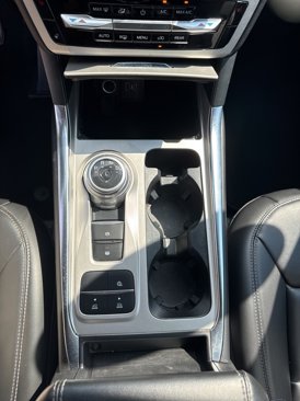 Used 2023 Ford Explorer XLT w/ Equipment Group 202A image 25