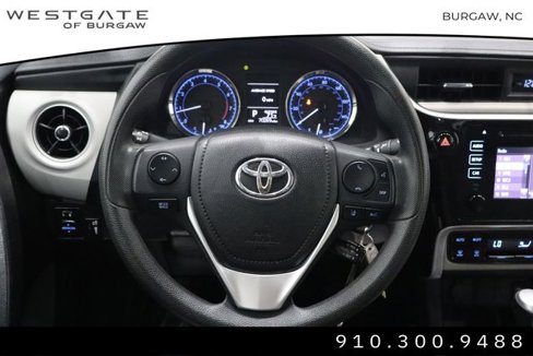 Used 2019 Toyota Corolla LE image 14