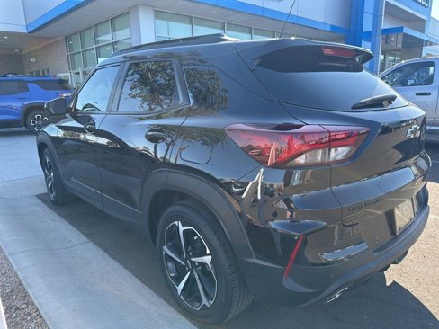 Used 2022 Chevrolet TrailBlazer RS w/ Sun and Liftgate Package image 2