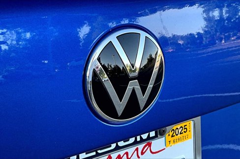 Used 2023 Volkswagen Jetta S w/ IQ.Drive Package image 9