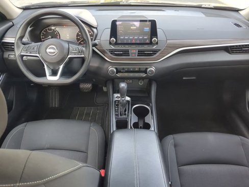 Used 2023 Nissan Altima 2.5 SV image 12