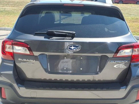 Used 2018 Subaru Outback 2.5i Limited image 23
