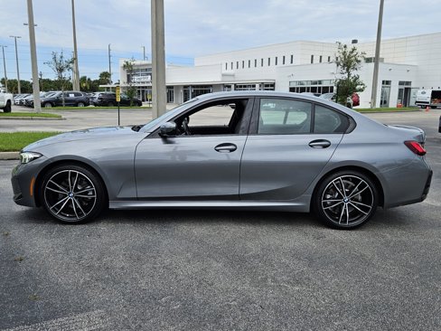 Certified 2023 BMW 330i xDrive Sedan w/ M Sport Package image 9