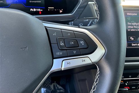 Certified 2022 Volkswagen Tiguan SE w/ Panoramic Sunroof Package image 24