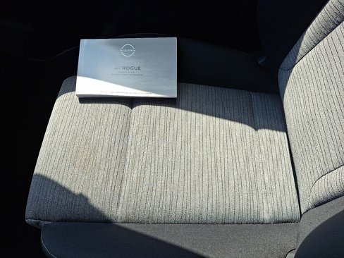 Certified 2021 Nissan Rogue SV image 25