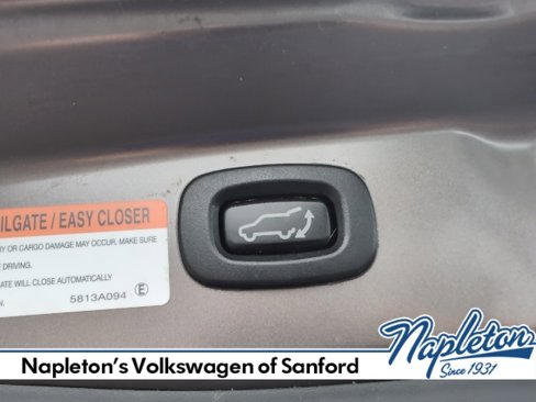 Used 2018 Mitsubishi Outlander SEL image 23