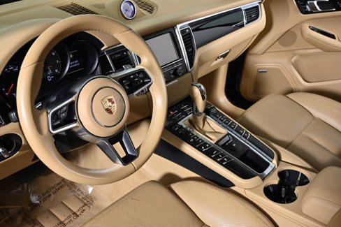 Used 2015 Porsche Macan S image 10